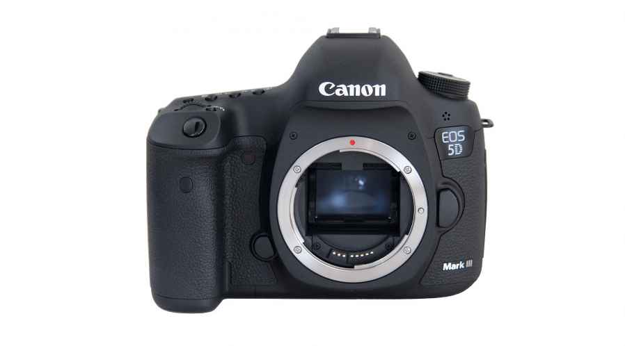 Canon 5D Mark III ( 22,3MP plein format )